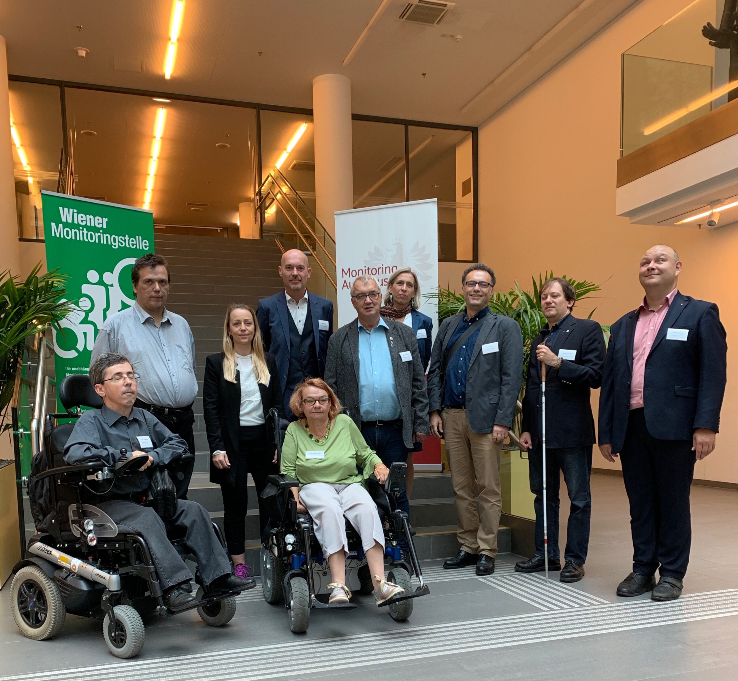 Die anwesenden Mitglieder des UMA und der Wiener MS von links nach rechts: Martin Ladstätter, Erich Girlek, Oswald Föllerer, Volker Frey, Anna Maria Hosenseidl