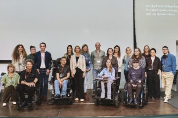 Gruppenfoto auf Bühne